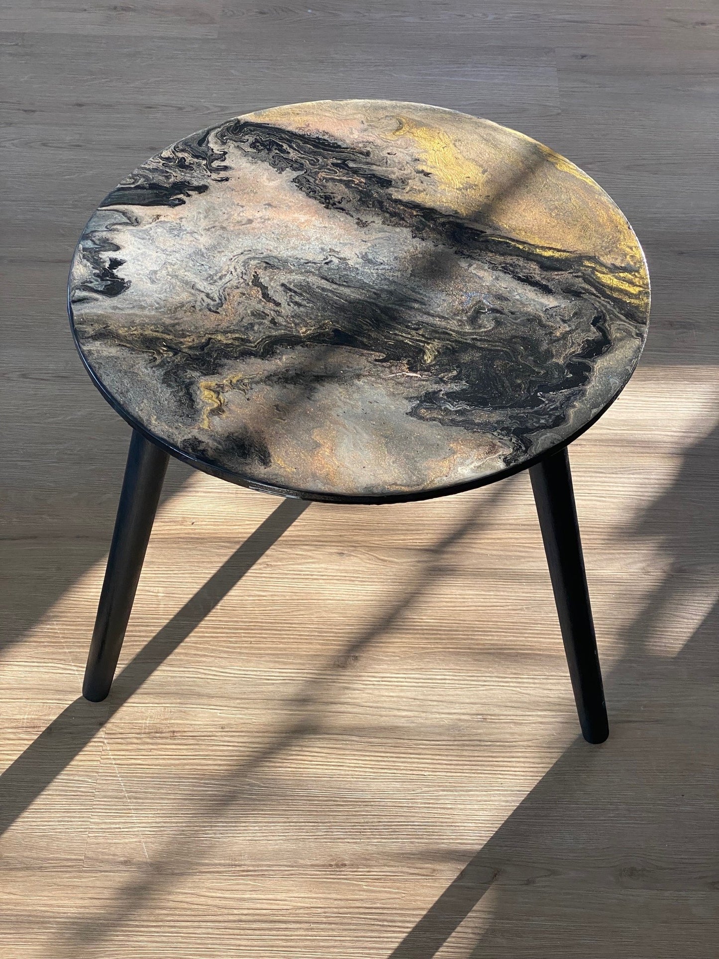 TERRA - epoxy bijzettafel