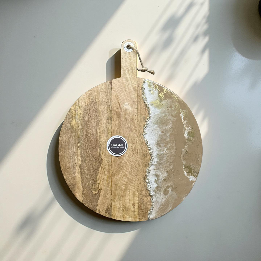 Luxe borrelplank XL met epoxy wit/beige/goud/steentjes