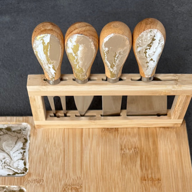 XL epoxy borrelplank incl. 4 kaasmesjes