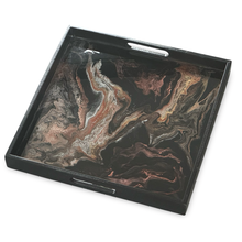 Load image into Gallery viewer, Vierkant zwart houten dienblad met luxe epoxy versiering
